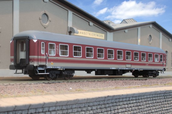 ACME_50983_Bc_Seite1