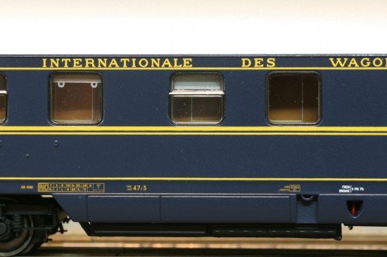ACME_52100_Detail1