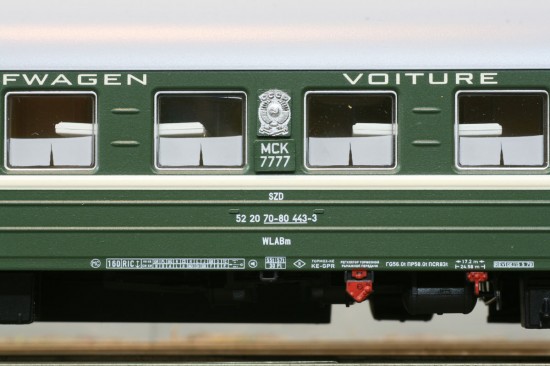 ACME_52100_Detail1