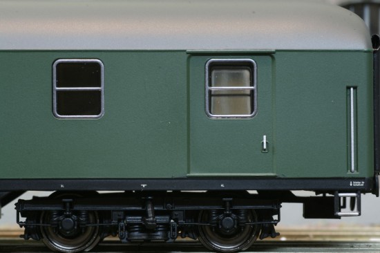 ACME_52204_Detail3