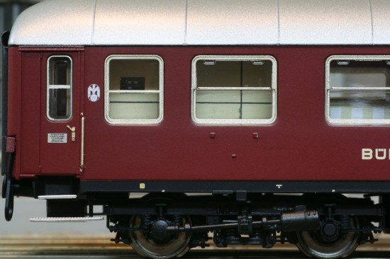 ACME 52252 Halbspeisewagen BRbumh 282 “Bufettraum” der DB Ep IV