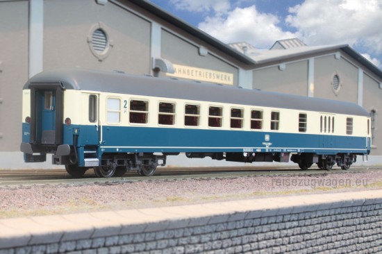 ACME_52261_BD_Seite2