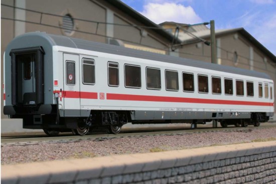 ACME_52329_WRkmz858-1