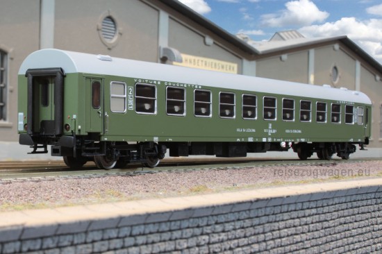 ACME_52457_Bc_Seite2