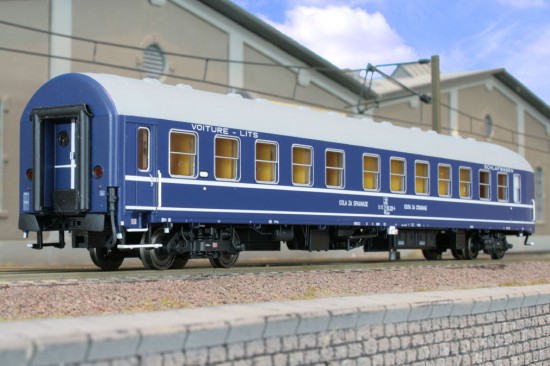 ACME_52850_WL_Gangseite