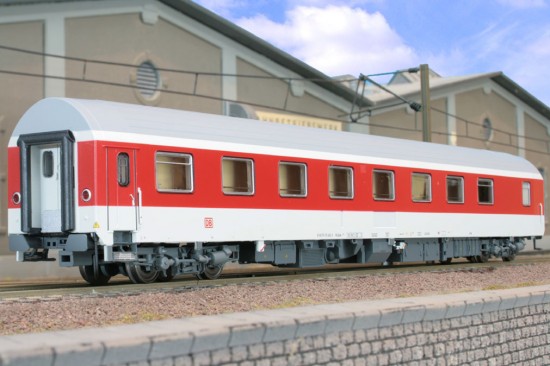 ACME_52913_T2S_AutoZug