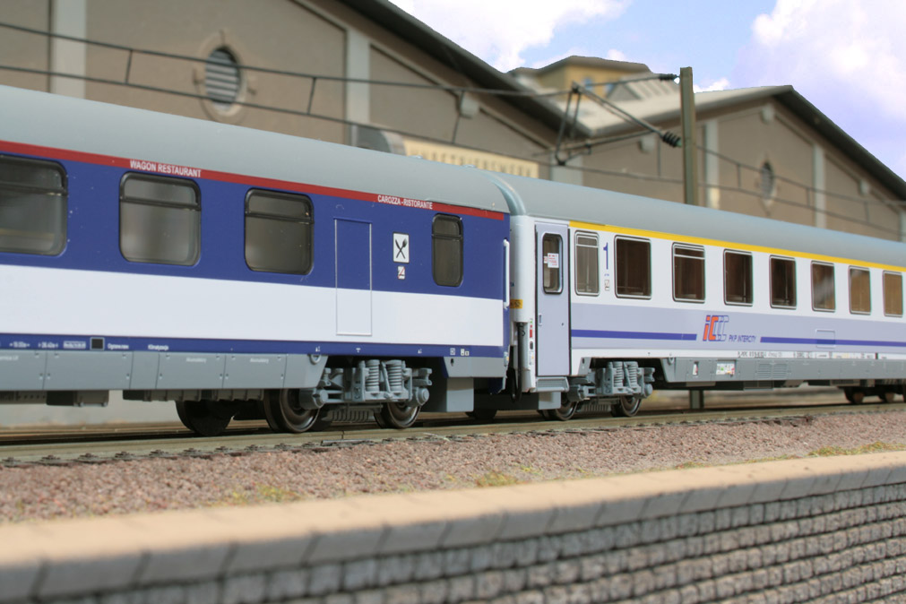 ACME_55062_Polonia