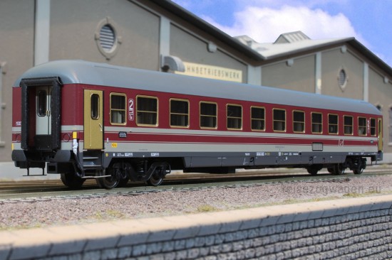 ACME_55068-3_Bc_Seite1