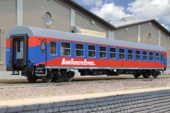 ACME_55158-3_Bc_Seite1