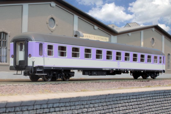 ACME_90221-2_Bc_Seite1