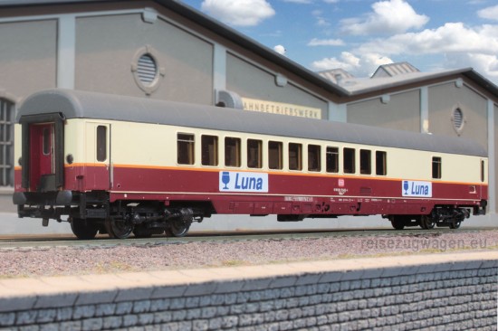 Ade_103147-4_WGmh854_70403-4_München