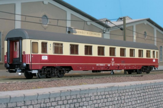 Ade_9151_Avmz111_Schwenkschiebtüren