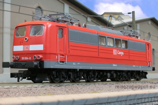 GFN_4383_151_verkehrsrot