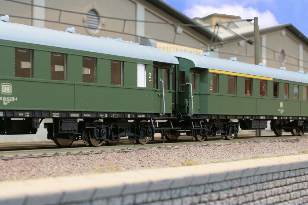 GFN_5675-77_Set
