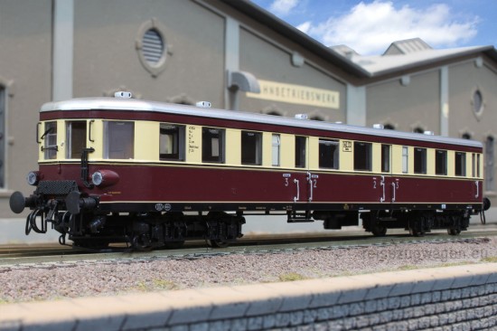 H_303600_VS 145_Seite1