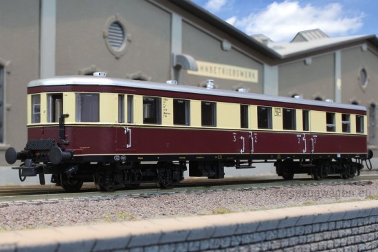 H_303600_VS 145_Seite2