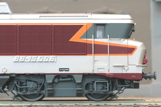 LS_10041_15000_Detail1