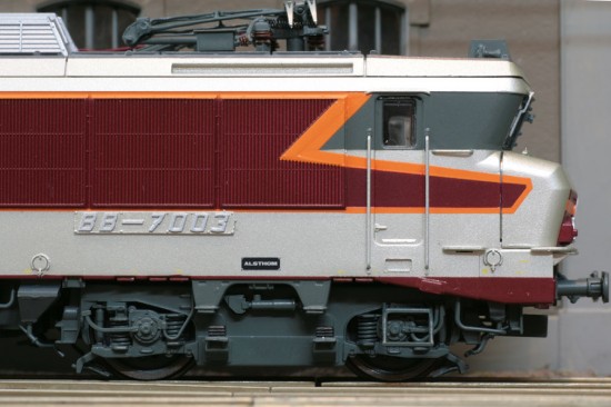 LS_10044_BB7003_Detail