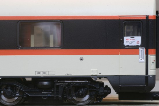 LS_16001_Detail1