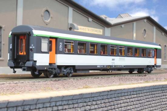 LS_40136-2_B11tu_Seite2