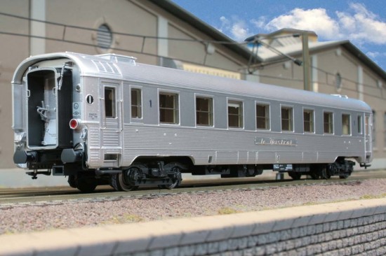 LS_41104_A8_Gangseite