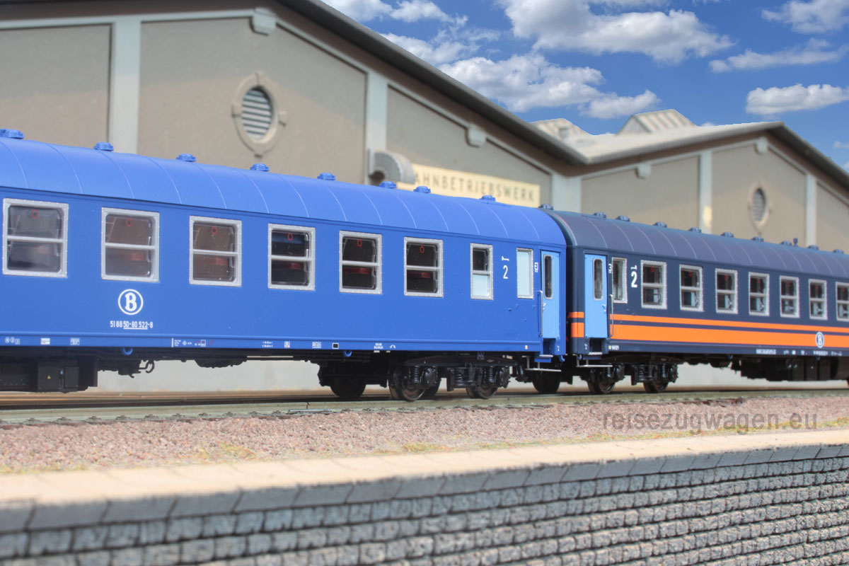 LS_42085-86_Set
