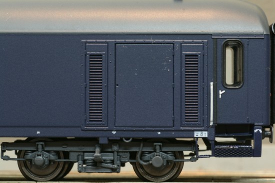 LS_44100_Detail3