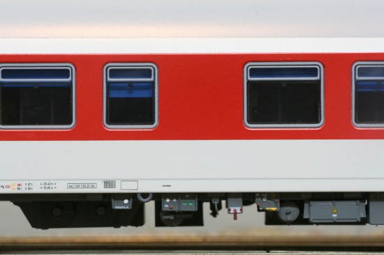 LS_46025_Detail2