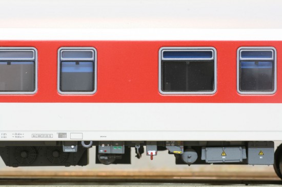 LS_46028_Detail2