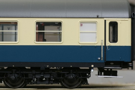 LS_46079_Detail2