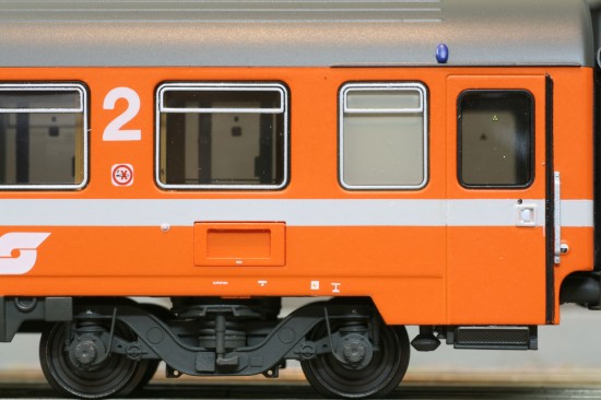 LS_47112_Detail2