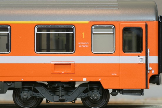 LS_47300_Detail2