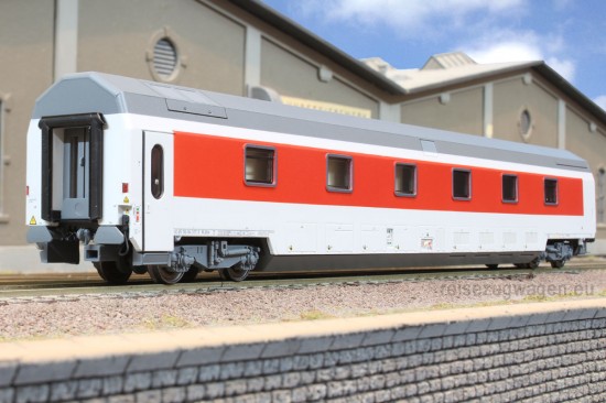 LS_49017_WLABm_Seite1