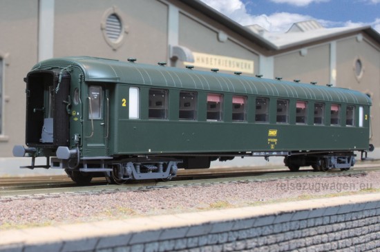 MW_40381-3_B10_Seite2