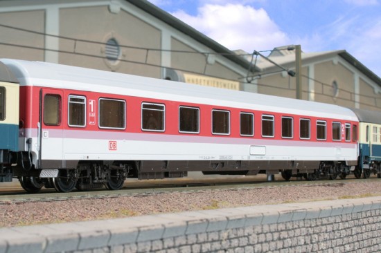 Roco_45263_ABvmz227.4_orientrot