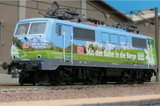 Roco_62394_BR111_Alpenverein1