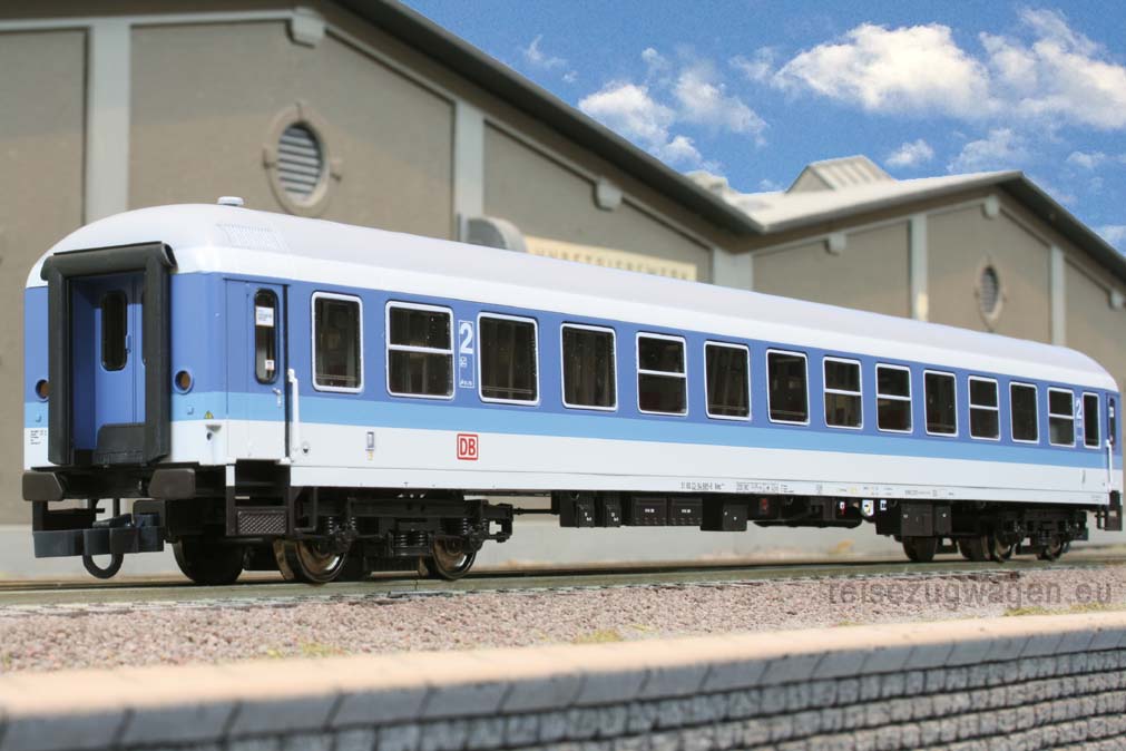 Roco_64432_Bimz_Gangseite